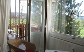 Koenigs Appartement mit Pool